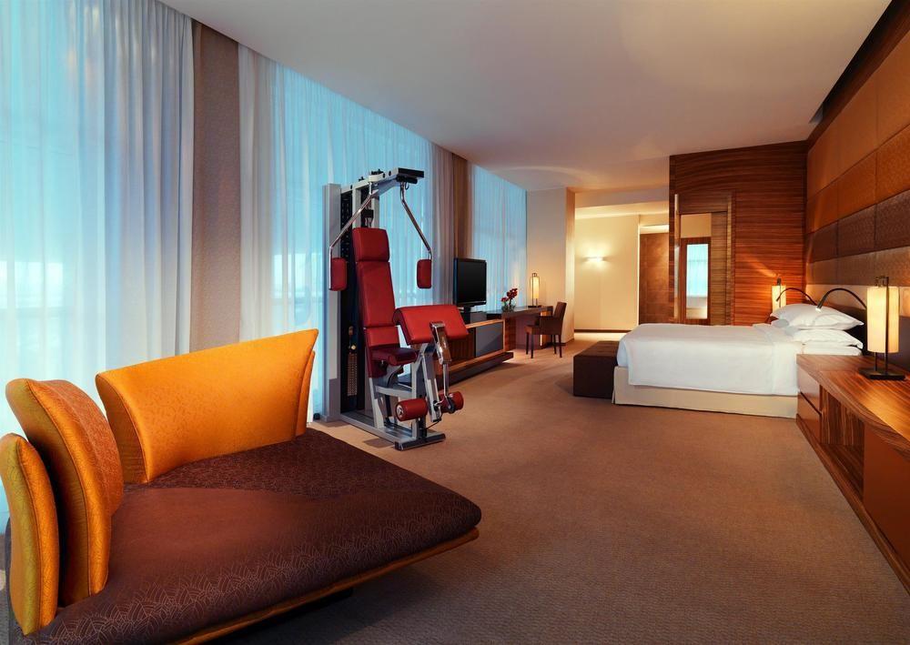 Sheraton Milan Malpensa Airport Hotel & Conference Centre Ferno Esterno foto