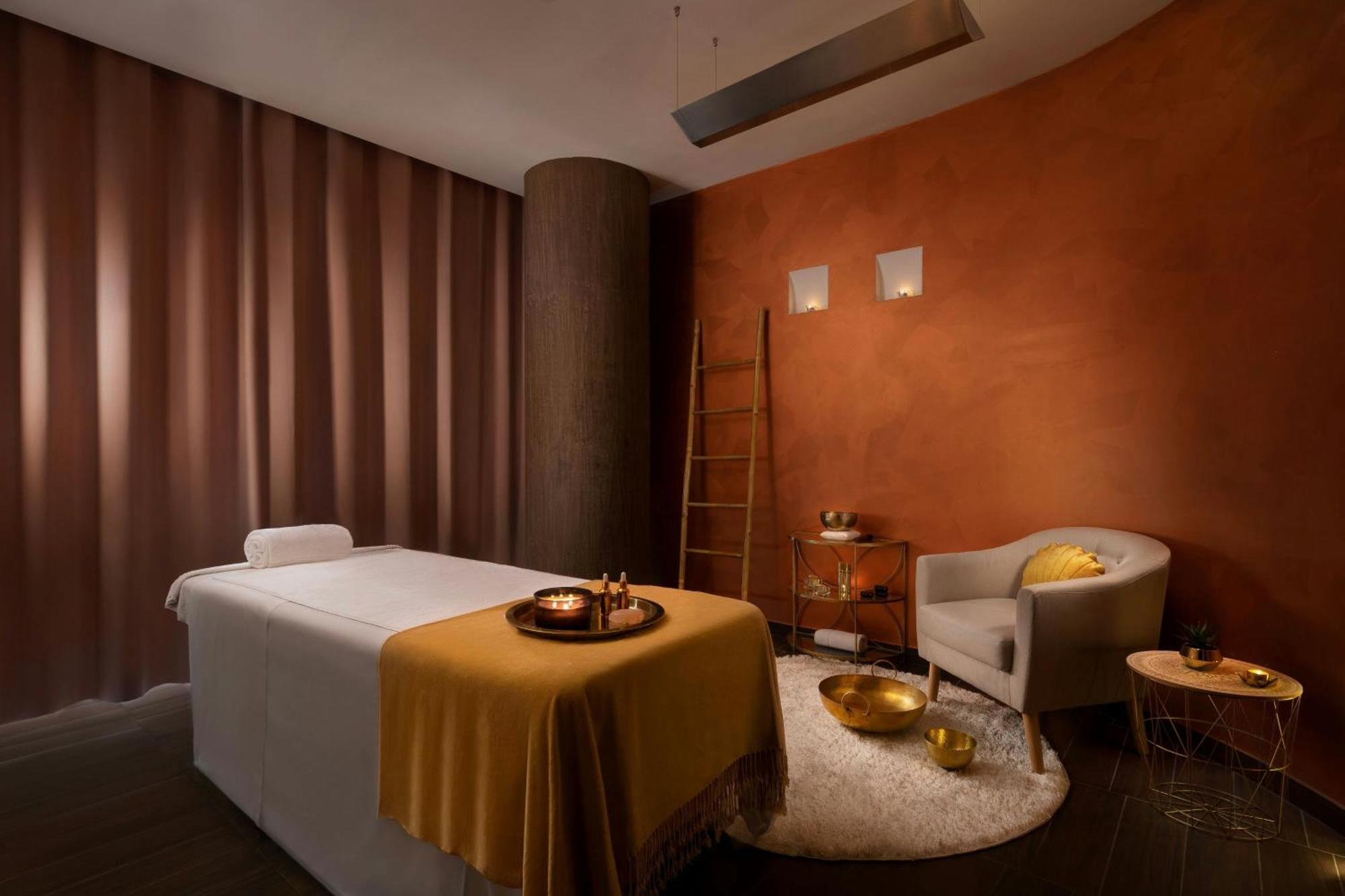 Sheraton Milan Malpensa Airport Hotel & Conference Centre Ferno Esterno foto